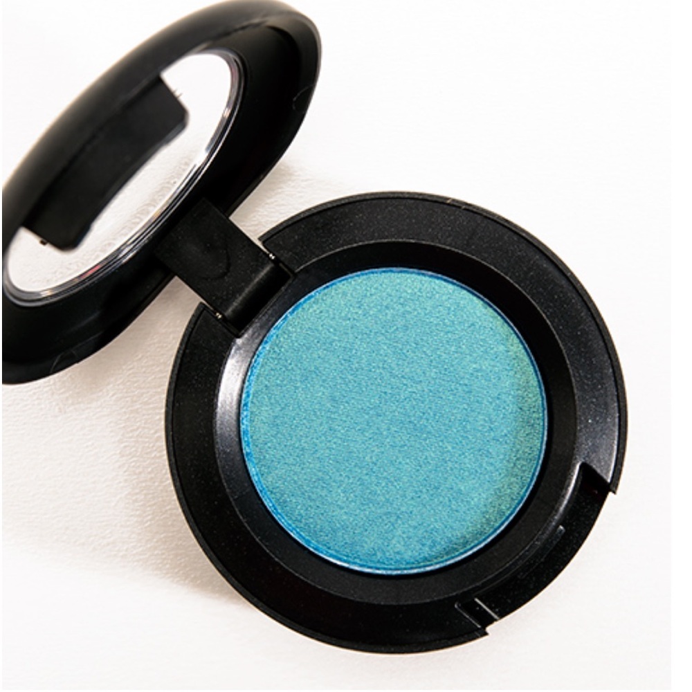MAC Cosmetics Parrot Eye Shadow Single BNIB
